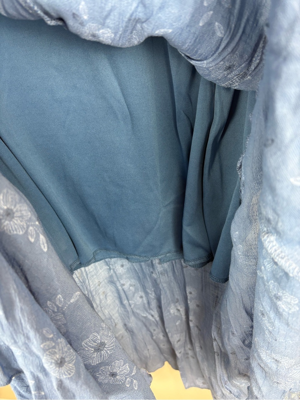 Light Feminine Romantic Faux Wrap MIDI Skirt
Light denim colored midi skirt - Picture 4 of 5